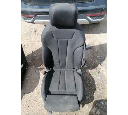 Сиденье переднее левое