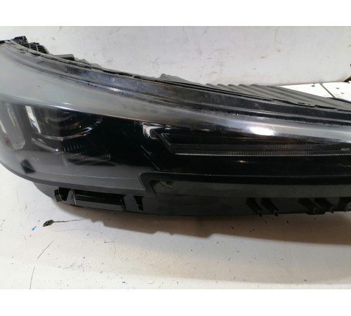 Фара передняя правая