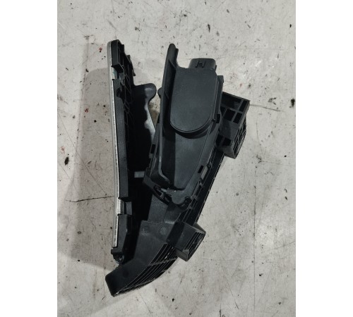 Педаль акселератора (газа)