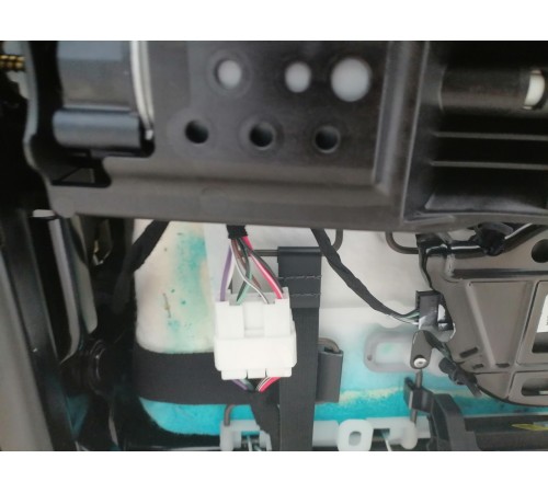 Сиденье переднее левое