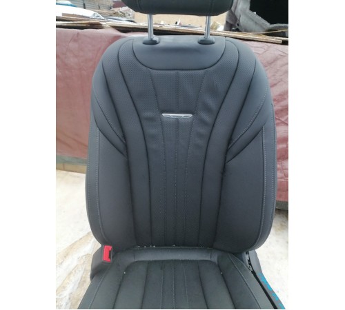 Сиденье переднее левое