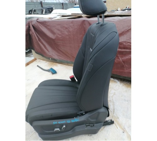 Сиденье переднее левое