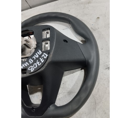 Рулевое колесо в сборе с многофункциональными кнопками