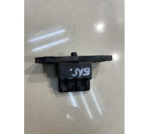 Направляющая крышки багажника