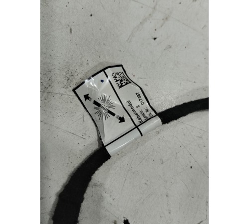 Амортизатор крышки багажника(правый) электрический