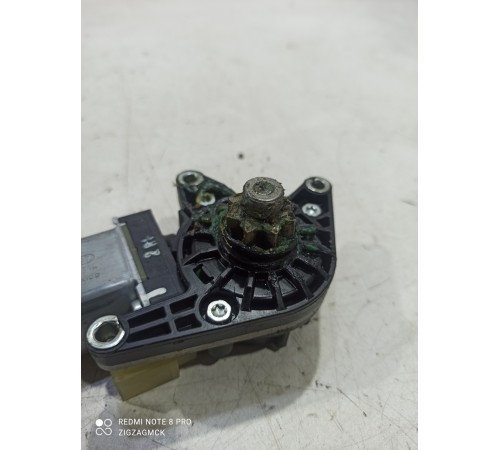 Моторчик регулировки сиденья передний правый