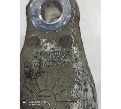 Опора шаровая(передняя правая)