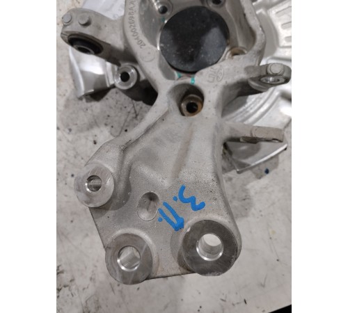 Кулак поворотный задний правый