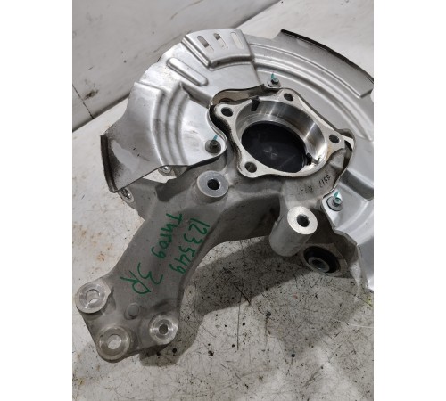 Кулак поворотный задний правый