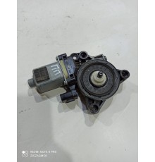 Моторчик стеклоподъемника (задний правый)