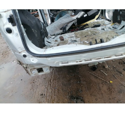 Задняя панель кузова