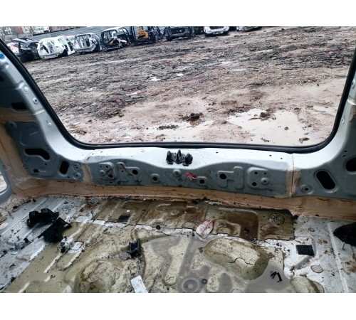 Задняя панель кузова