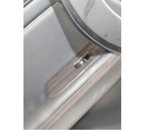 Обшивка двери задняя левая