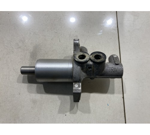 Главный тормозной цилиндр