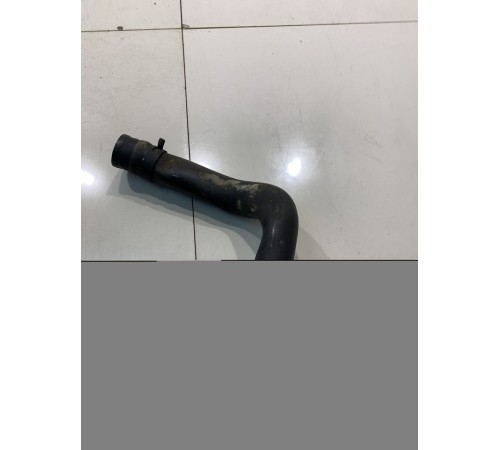 Патрубок системы охлаждения