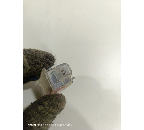 Плафон освещения салона левый