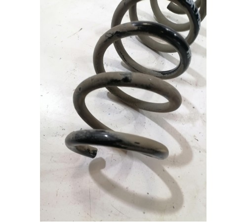 Пружина подвески задняя