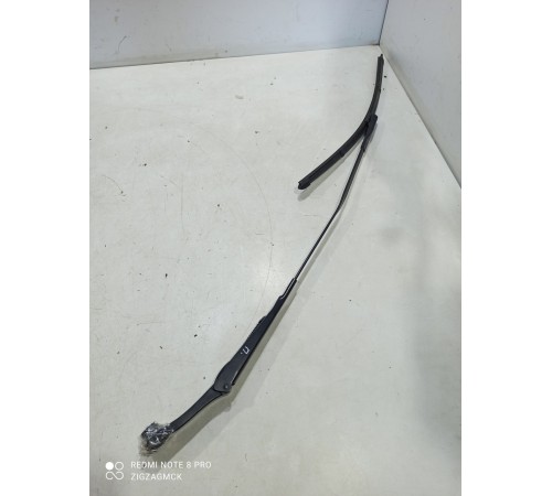 Поводок стеклоочистителя(правый)