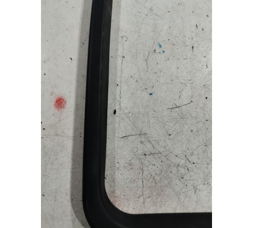 Рамка стекла двери (задняя правая)