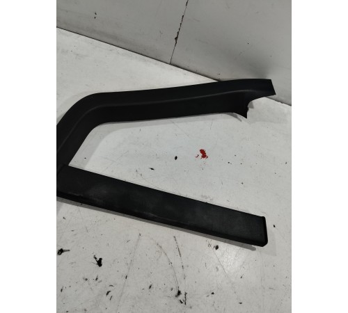 Рамка стекла двери (задняя правая)