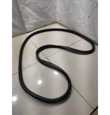 Уплотнитель багажника