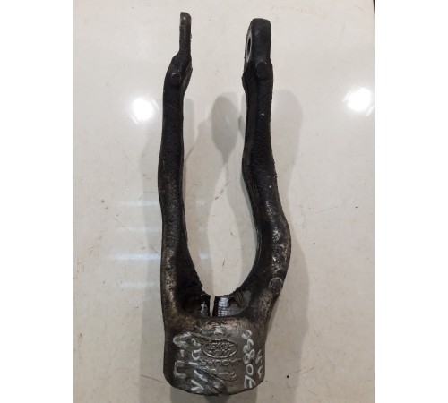 Рычаг переднего левого амортизатора