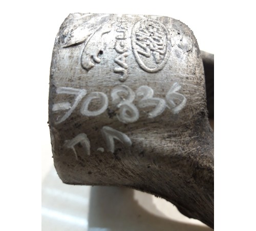 Рычаг переднего левого амортизатора