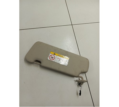 Козырёк солнцезащитный правый