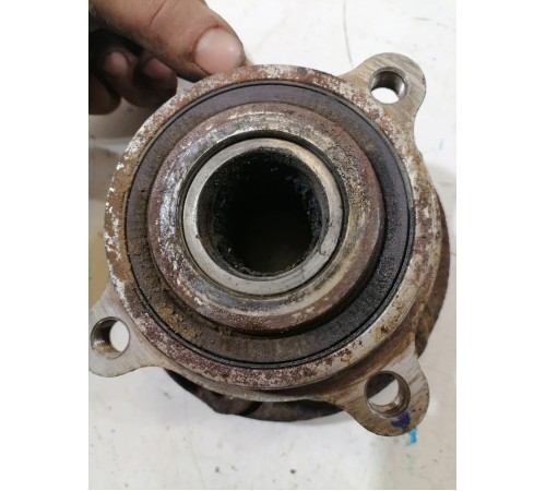 Ступица задняя левая