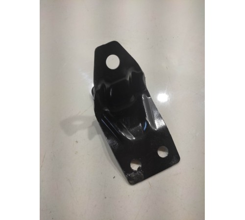 Кронштейн(петля) кузова