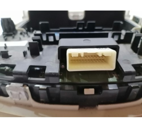 Плафон салона передний