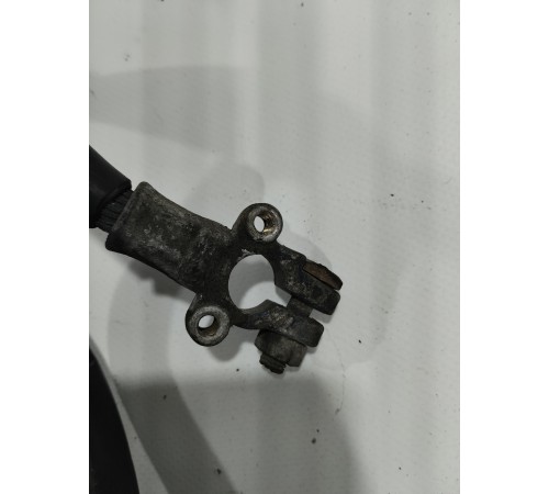 Клемма аккумулятора