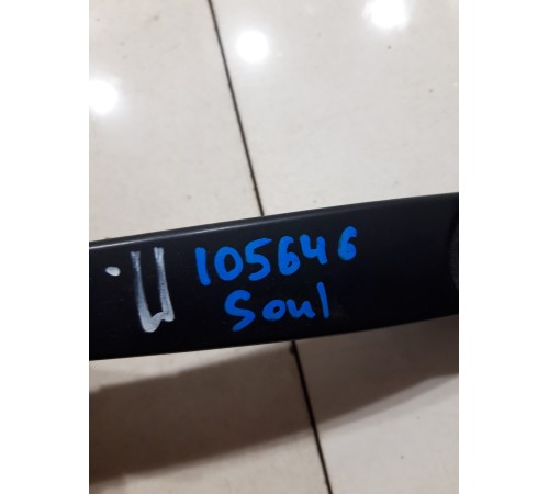 Поводок стеклоочистителя(правый)