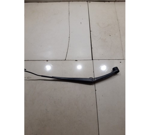 Поводок стеклоочистителя(правый)