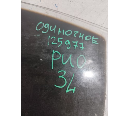 Стекло двери заднее левое