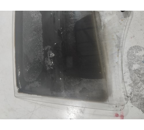 Стекло двери заднее левое