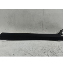 Обшивка стойки лобового стекла(левая) Обшивка стойки лобового стекла(левая)