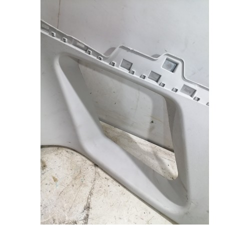 Обшивка задней стойки правая