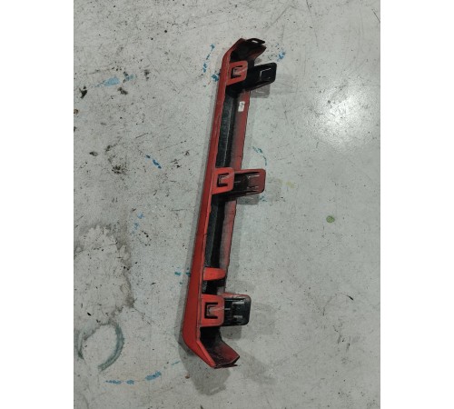 Молдинг бампера левый