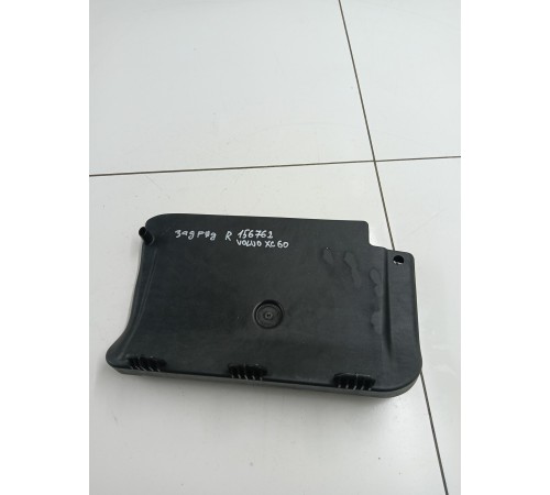 Кронштейн заднего ряда сидений правый