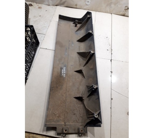 Накладка крыла передняя левая