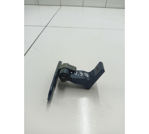 Петля двери задняя правая верхняя