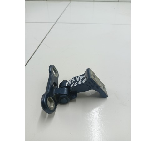 Петля двери задняя правая верхняя