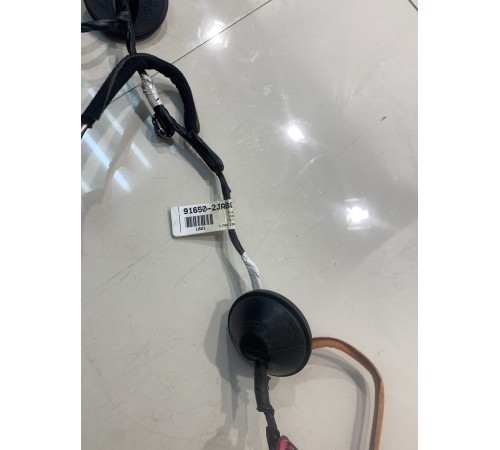 Электропроводка двери (задняя, левая)