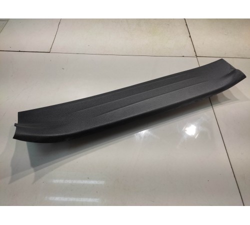 Накладка порога внутренняя(задняя левая)