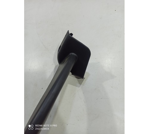 Накладка петли крышки багажника левая