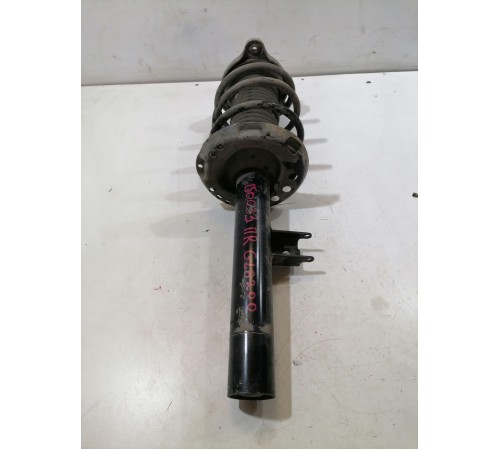 Амортизатор подвески передний правый в сборе