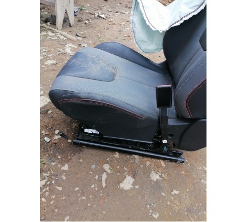 Сиденье переднее правое