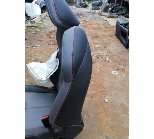 Сиденье переднее правое