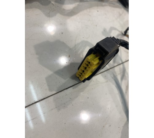 Электропроводка двери (передняя, левая)